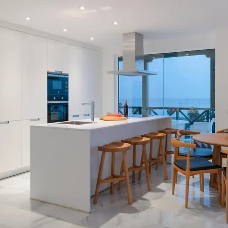 Ocean Suites By Upper Luxury Housing - Parque Santiago *
